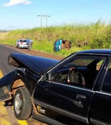 Bebê é jogado para fora do carro após colisão frontal na Raposo Tavares