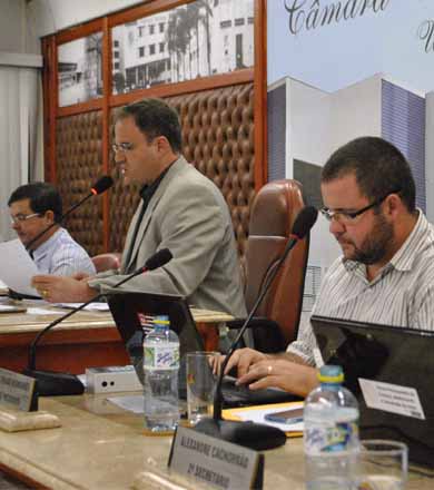Vereadores aprovam LDO – Lei de Diretrizes Orçamentárias para 2015