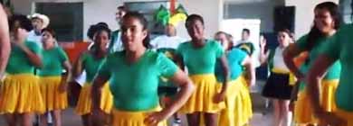 Alunos da Apae de Paraguaçu fazem vídeo em torcida ao Brasil
