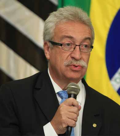 Câmara entrega hoje título ao Deputado Federal Newton Lima