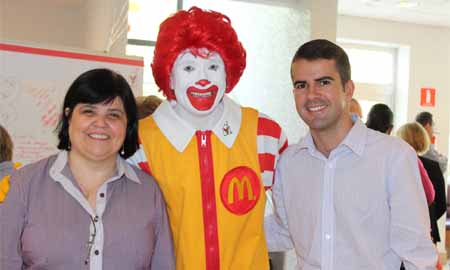 Santa Casa de Marília participa do McDia Feliz 2014