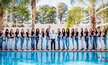Candidatas a Miss Assis fazem ensaio fotográfico no clube do Sincomerciários