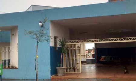 Mulher recebe a informação de que túmulo de sua mãe desapareceu do cemitério de Assis