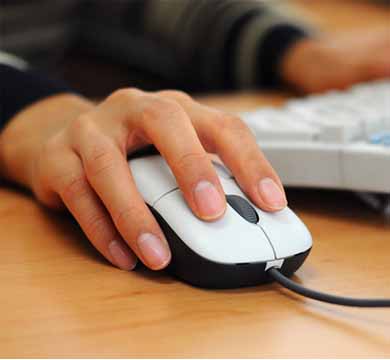 Nosso Lar oferece cursos de informática gratuitos para comunidade