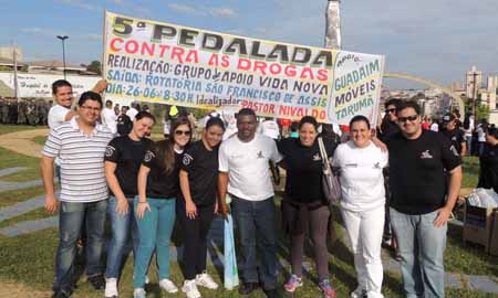 Alunos de Enfermagem da Fema participam da 5ª Pedalada contra as Drogas