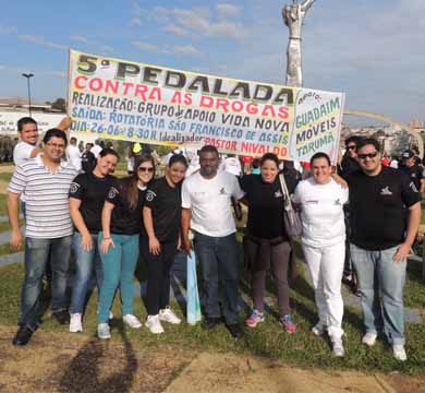 Alunos de Enfermagem da Fema participam da 5ª Pedalada contra as Drogas