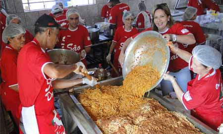 Tradicional macarronada é preparada para comemoração do dia de São Donato em Pedrinhas