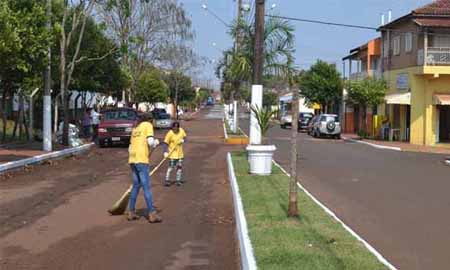 Entorno do Cemitério Municipal recebe reparos em preparação a Festa do Menino da Tábua