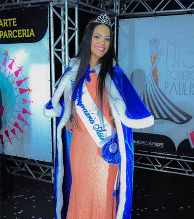 Jaqueline Souza é eleita a Miss Comerciária Assis 2014