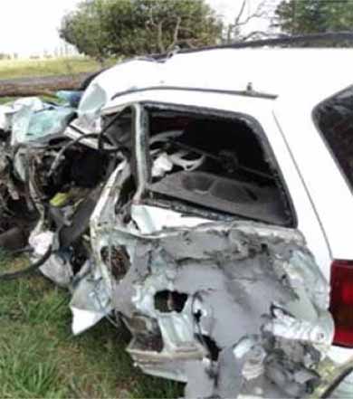 Jovem morre vítima de colisão entre carro e caminhão em Rancharia