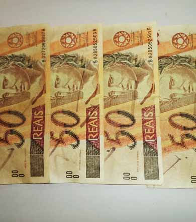 Notas falsas de R$ 50 estão sendo passadas no comércio de Paraguaçu Paulista