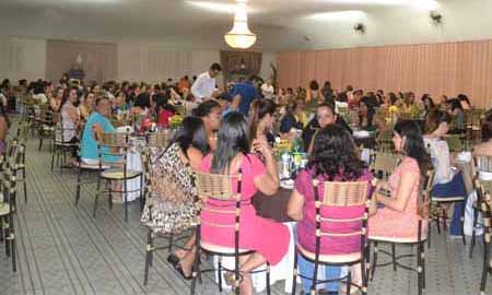 Jantar homenageia colaboradores da Prefeitura de Maracaí em comemoração ao seu dia