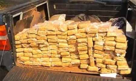 Polícia apreende mais de 100 tijolos de maconha em Assis