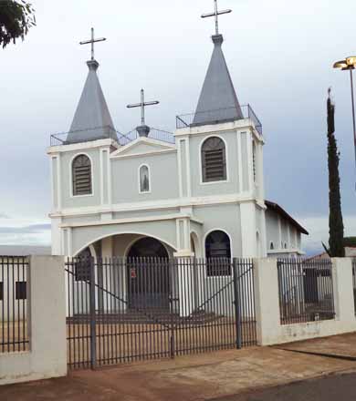 Ladrões furtam botijões de gás da Igreja Nossa Senhora Aparecida