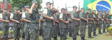 Tiro de Guerra realiza solenidade no Dia da Bandeira
