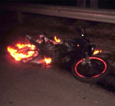 Moto pega fogo e condutor tem perna decepada em acidente na rodovia Paraguaçu/Assis