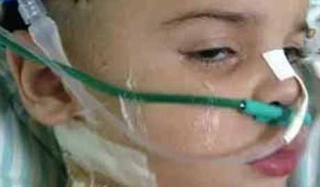 Família de Marília pede ajuda após menino ser atingido por TV e perder movimentos