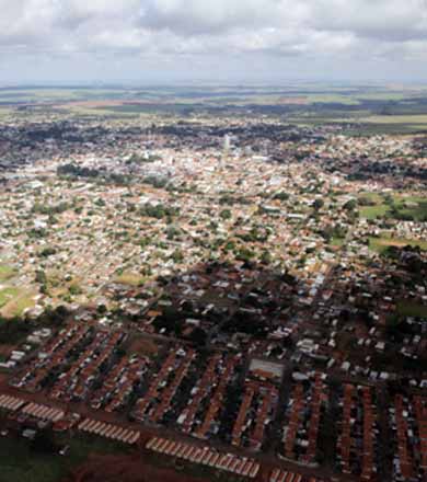 Paraguaçu se destaca na região, mantém compromissos e obrigações atraindo investimentos
