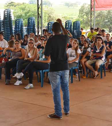 Louvor Pare realiza 2º Metanoia com a presença de dezenas de pessoas no Sítio Água Viva