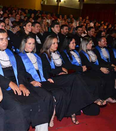 Faculdades Gammon realiza colação de grau dos cursos de agronomia e administração