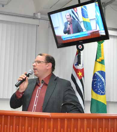 Vereador Cristiano Santili propõe uso de “Energia Solar” no município