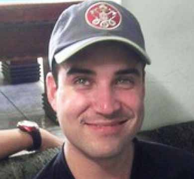 Bombeiro bate moto e morre atingido por disparo acidental da própria arma no interior de SP