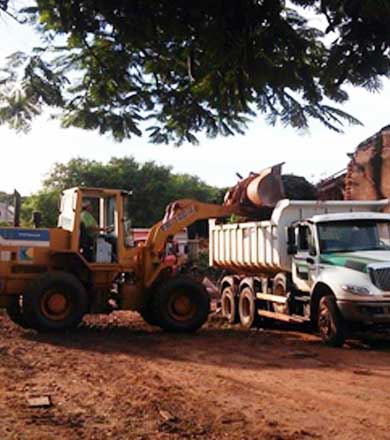 Prefeitura reinicia limpeza do “almoxarifado” e descartes populares poderão ser suspensos