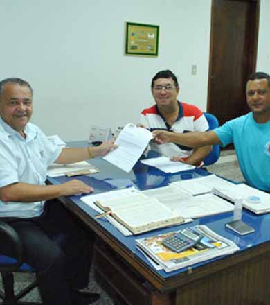 Prefeito se encontra com  diretoria do SindServ e recebe reivindicações