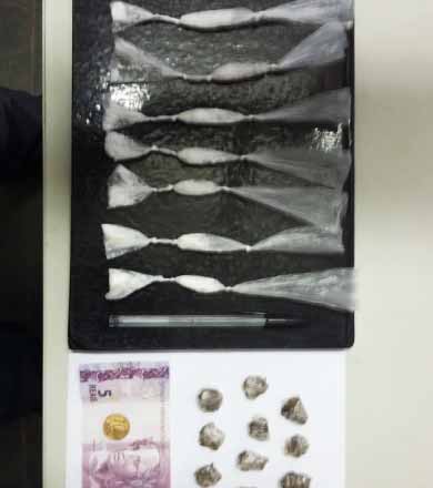 Garoto de 15 anos confessa vender drogas e acaba apreendido em Paraguaçu