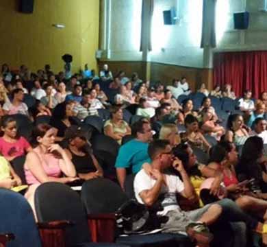 CDHU e Prefeitura reúnem moradores do Conjunto Dona Lina em Paraguaçu