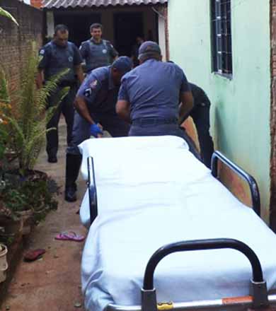 Idoso mata esposa a facadas e depois tenta suicídio em Paraguaçu Paulista