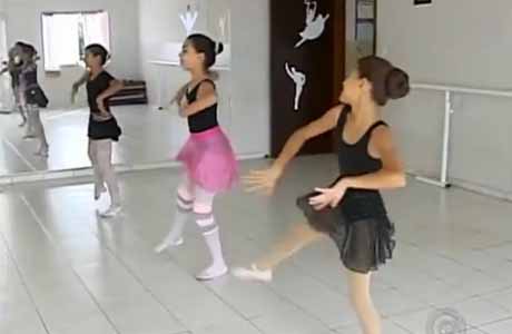 Bailarinos de Assis mobilizam população por viagem para a Croácia