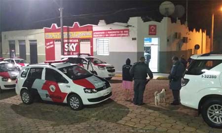 Homens encapuzados tentam explodir caixa automático em Lutécia