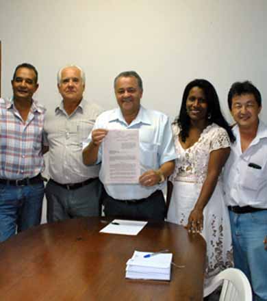 Vereadores solicitam retorno imediato do abono aos servidores da Prefeitura de Paraguaçu