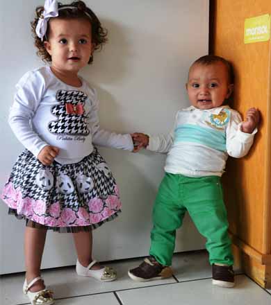 Maria Luiza e Nilmar Gabriel arrasam nas poses com algumas novidades do Cantinho do Bebê