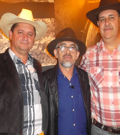Dupla João da Viola e Márcio Reis se apresenta no domingo, 12/07, em rede nacional