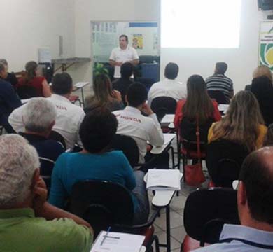 Associação Comercial de Paraguaçu Paulista promove treinamento para o Liquida Paraguaçu 2015