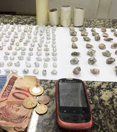 Mais de 100 pedras de crack e 30 porções de maconha são apreendidas na Barra Funda