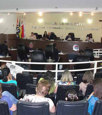 Câmara de Paraguaçu Paulista rejeita denúncia contra o Prefeito Municipal