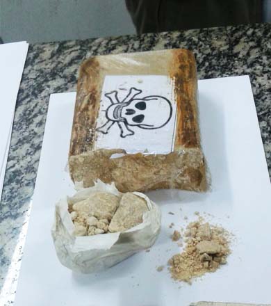 Paraguaçuense é presa ao desembarcar na rodoviária com grande quantidade de crack