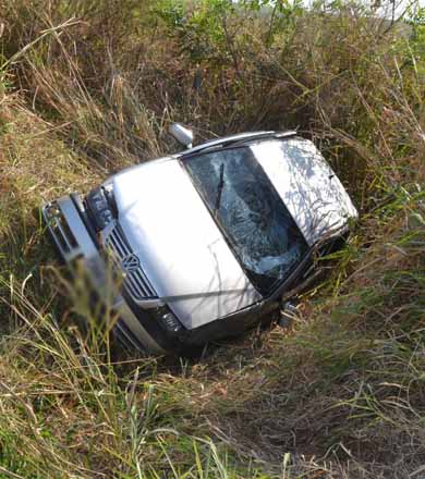 Duas pessoas ficam feridas em acidente na rodovia Paraguaçu/Quatá
