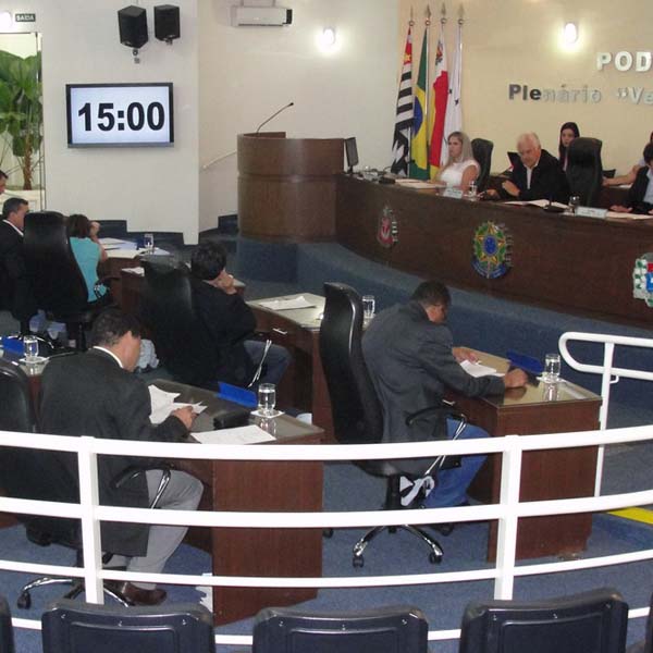 Câmara aprova remanejamento de verba para manutenção de creches, pré-escolas e ensino fundamental