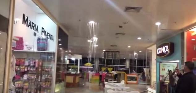 Shopping alaga durante temporal em Marília e assusta clientes