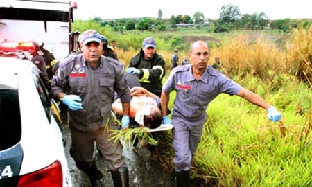 Acidente com viatura da PM de Assis deixa 4 feridos na SP-333