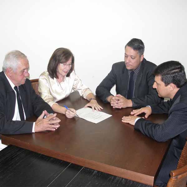 Comissão investigará possíveis irregularidades em nomeação de servidores comissionados da Prefeitura