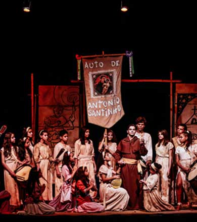 O grupo Trupe do Trupé abre Mapa Cultural no teatro de Paraguaçu nesta sexta