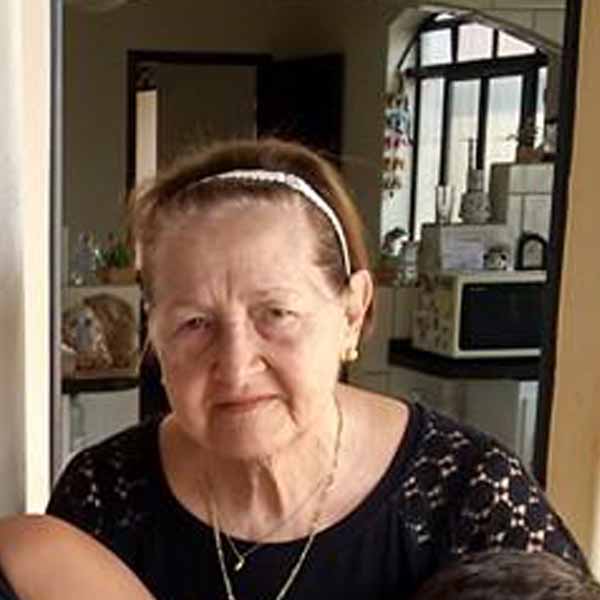 Felipa Anhesin faz aniversário hoje