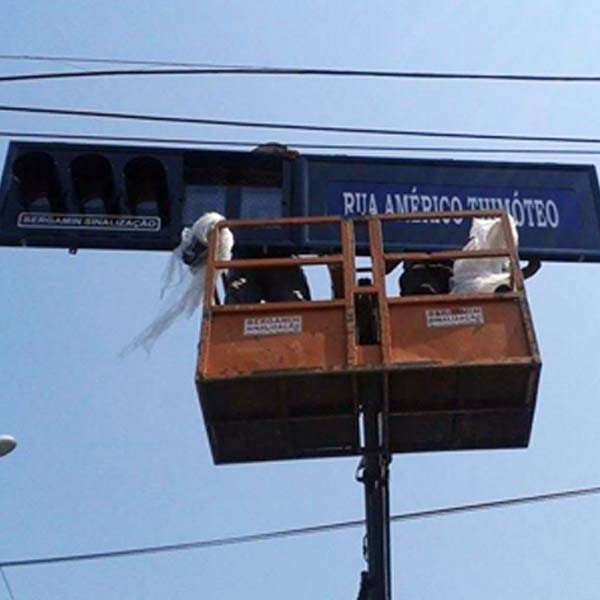 Prefeitura de Paraguaçu inicia a troca dos semáforos