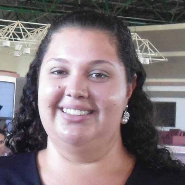 Giovana apaga velinhas hoje