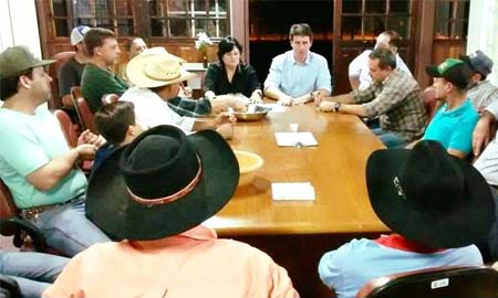 Reunião define Cavalgada e a 1ª Queima do Alho de Assis